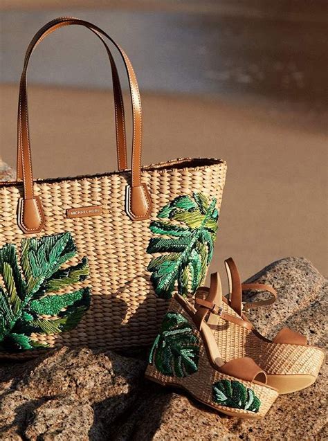 michael kors malibu palm bag|Malibu Large Straw Tote Bag .